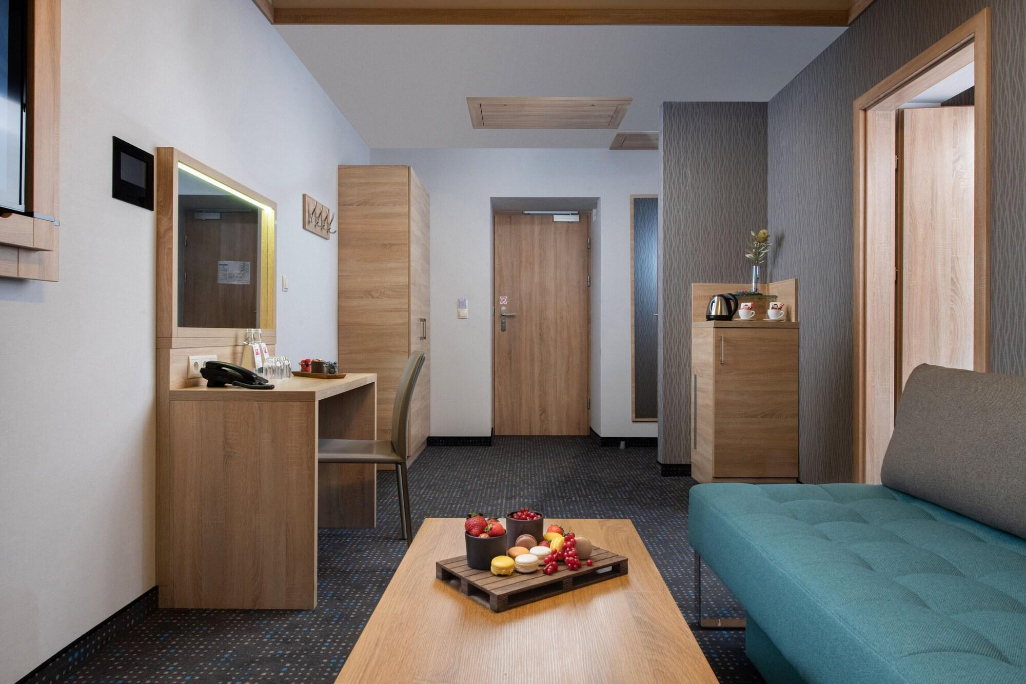 Leonardo Boutique Hotel Krakow Old Town Екстериор снимка